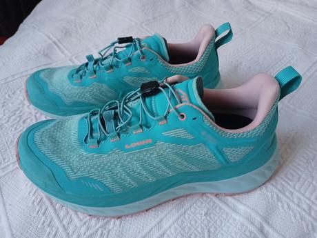 Nove damske bezecke / trail/ trekking topanky lowa, 40