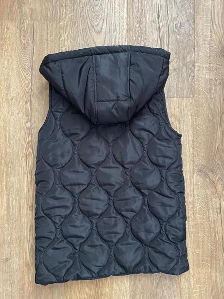 Vesta s kapucňou, zara,122