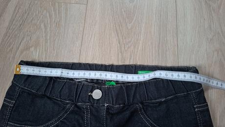 Dievčenské džeginy, benetton,146