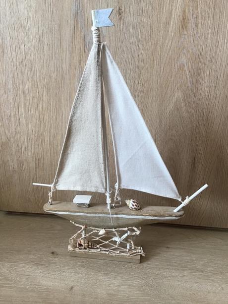 Maják plachetnica suveníry, 