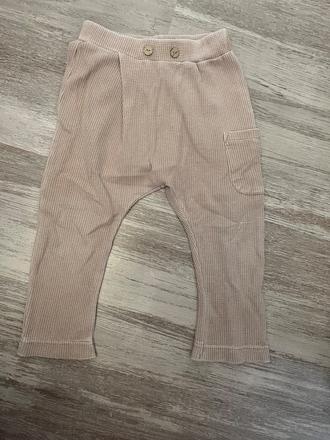 Pudlove nohavice, zara,98