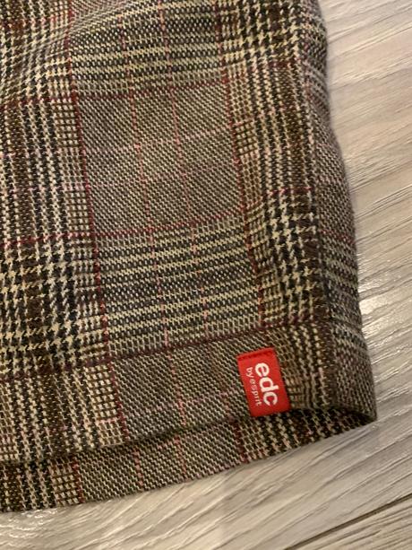 Karovane gate, esprit,s