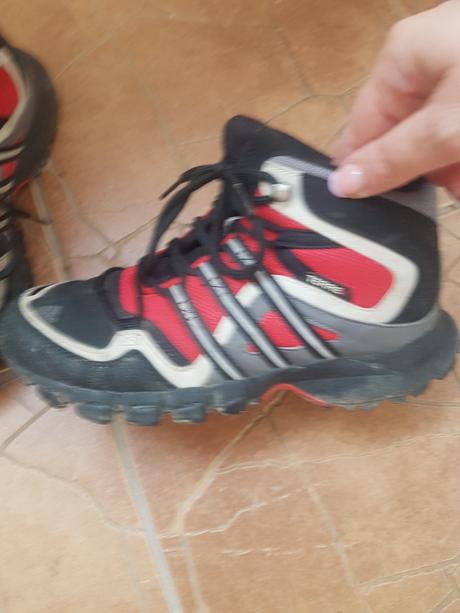 Sportove turisticke topanky 14e, adidas,35
