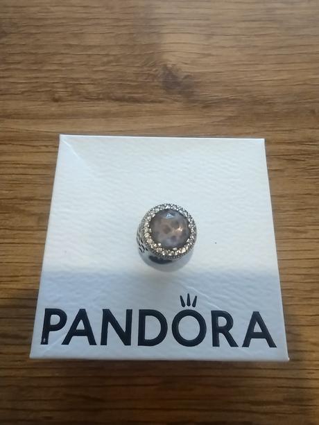 28ks pandora prívesky., pandora
