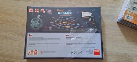 Vesmir spolocenska hra, 