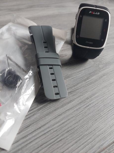 Športové hodinky polar m430, 