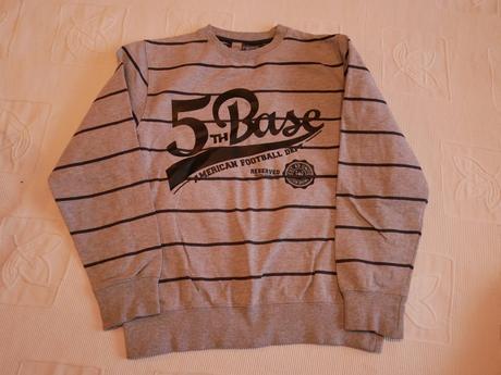 Mikina pasikava reserved, reserved,152