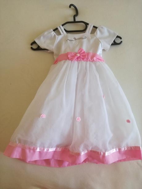 Druzickove šaty, 92