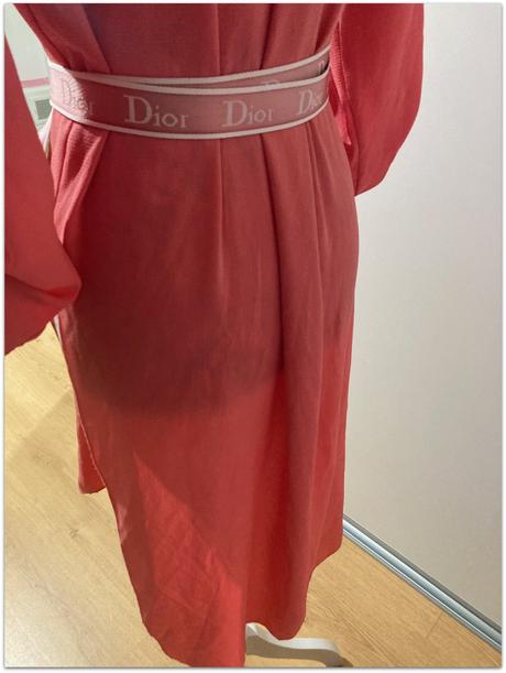 Predĺžená lososová košeľa, 