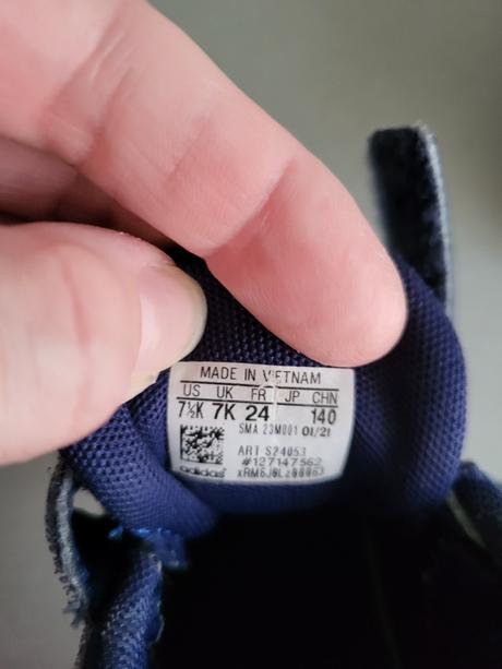 Tenisky + doporučené poštovné, adidas,24