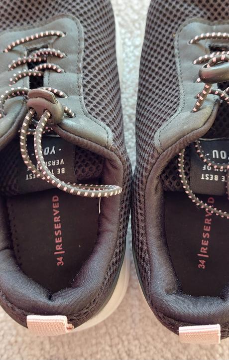 Tenisky 34, reserved,34