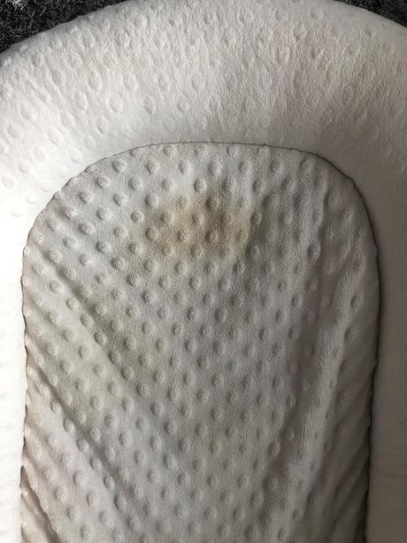 Hniezdo do postieľky,