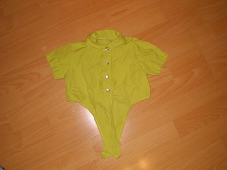 Zelená blúzka do pása, 86