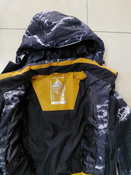 Predam značkovú bundu, 152