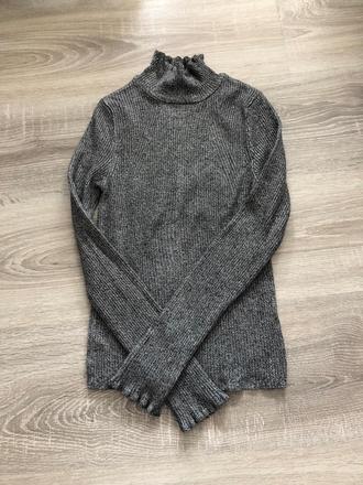 Sivy svetrik, stradivarius,s