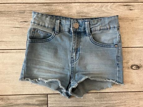 Šortky, reserved,140