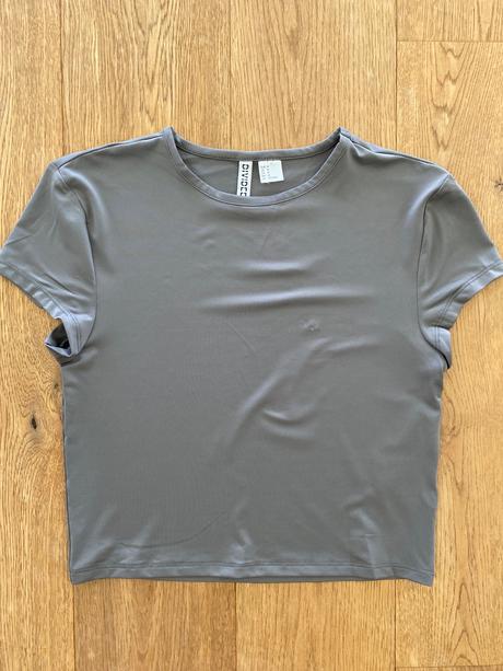 Crop top tricko, h&m,m