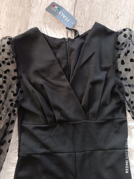 Elegantný, elastický overal, s