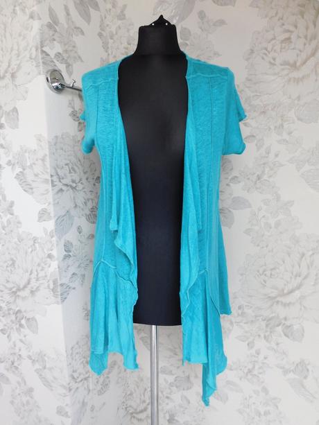 Luxusny lanovy kardigan, 38