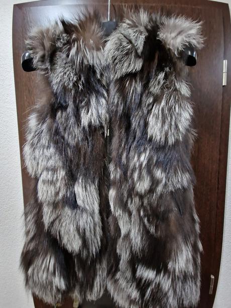 Pravá kožušinova vesta, líška, s