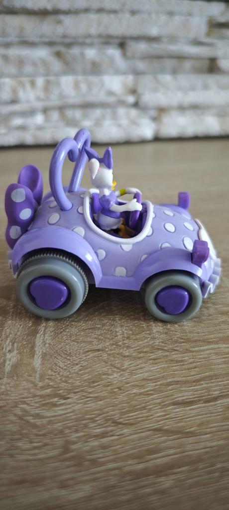 Origináldisney store naťahovacie auto,
