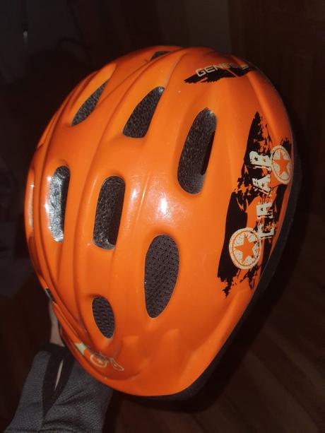 Prilba na bicykel s, s