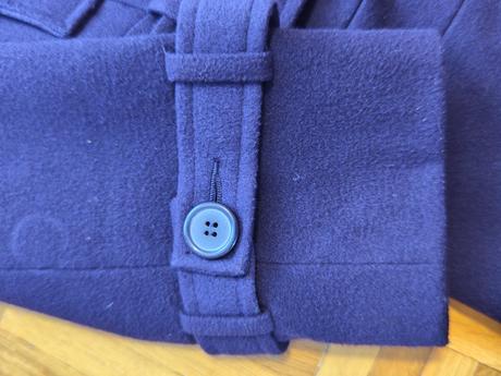 Tg krásny kvalitný pekne vypracovaný dámsky ka, m