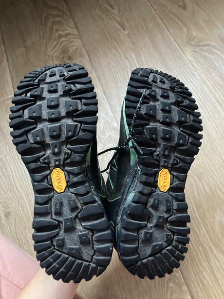 Turisticke topanky, 36