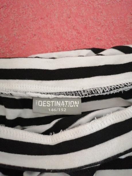 Pásikavé tričká, 146