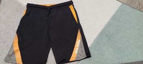 Športové kraťasy, c&a,140