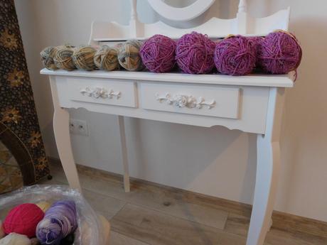 Vlna na ďalšiu tvorbu, čelenky, ponožky, čiapky,,