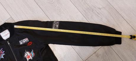 Dievčenská moderná bombera, 158