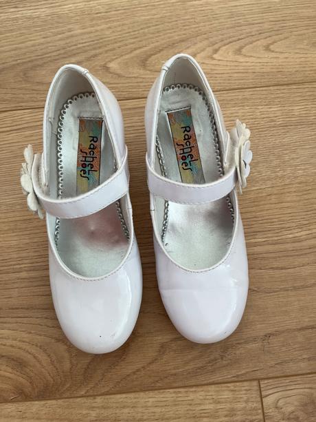 Dievčenské biele lakové topánky, 17
