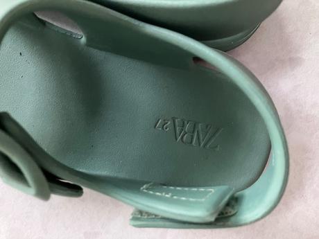 Zelené sandálky, zara,27