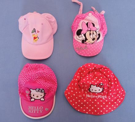 Dievčenské šiltovky v. cca na 2 - 6 rokov, 110