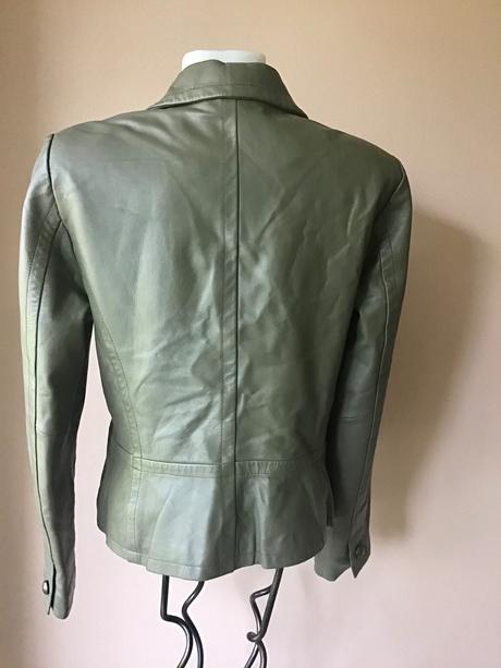 Krásne kožené sako, 40