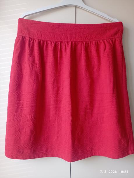 Teplejšia sukňa (už s poštovným), l