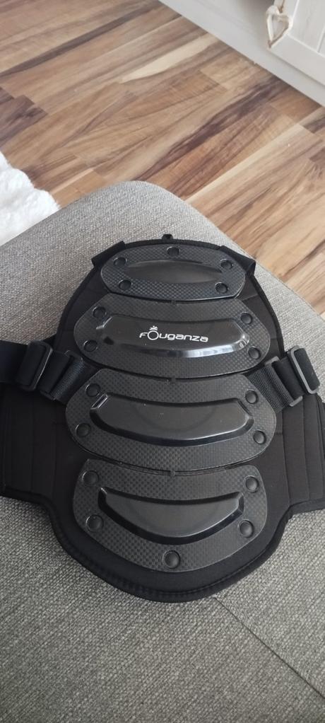 Ochranná vesta na kone, 