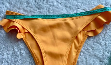 Ziarive slnecnicovo zlte plavkove nohavicky,