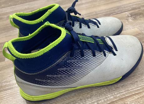 Kopačky(turfy) decathlon kipsta malé štuple, 38