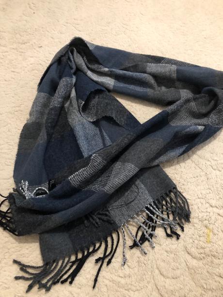 Modrý šál, 