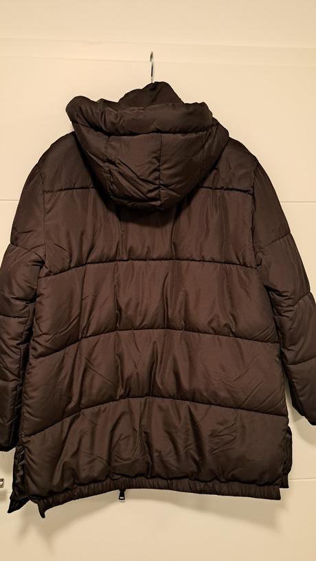 Zimna bunda, primark,164
