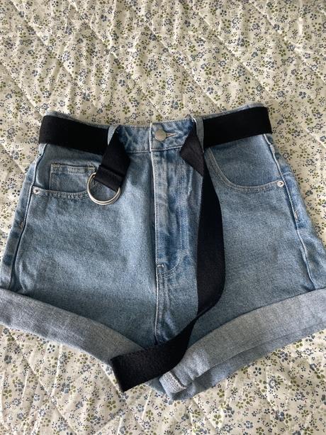 Kraťasy s vysokým sedom, xs