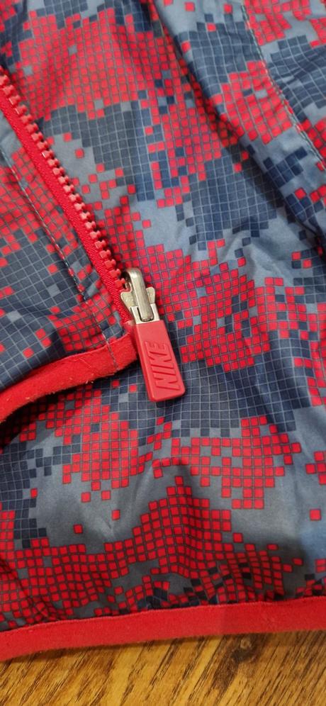 Nike obojstrannà bunda na prechod, nike,152