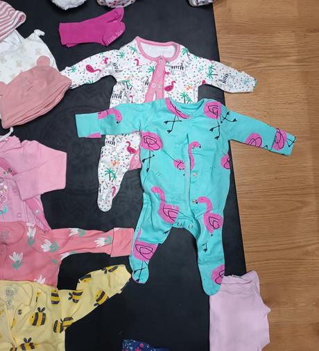 85 ks dievčatko mix oblečenia od narodenia, 50–62