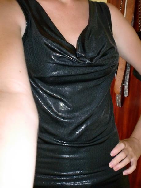 Lesklý top, takko,s