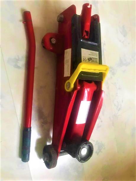 Pojazdný hydraulický zdvihák, 