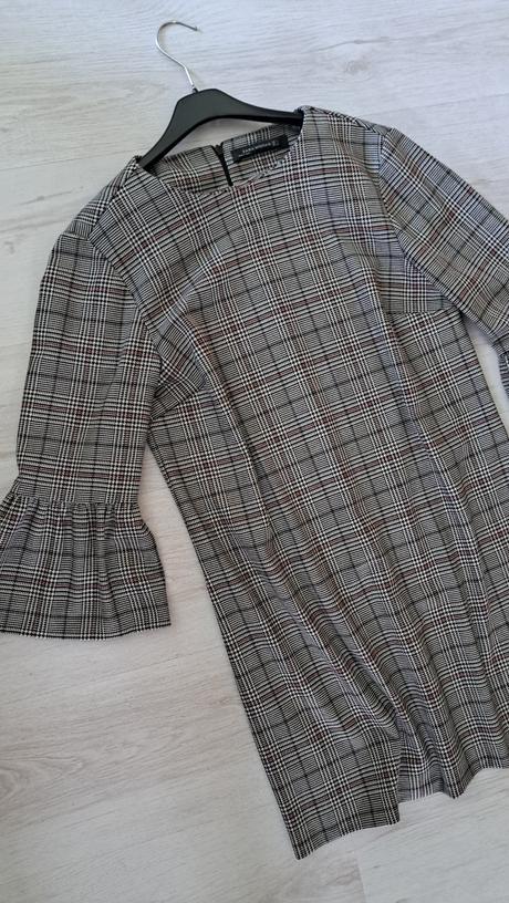 Rovne saty s riasenymi rukavmi, zara,s