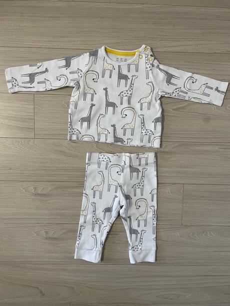 Pyžamko žirafy, f&f,68
