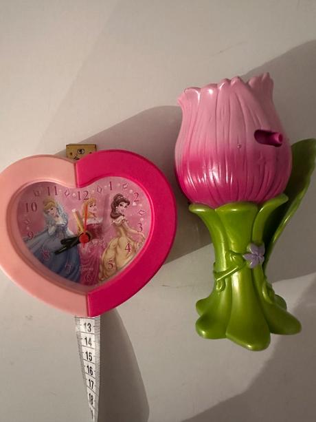 Hodinky a kvet ako darcek, 